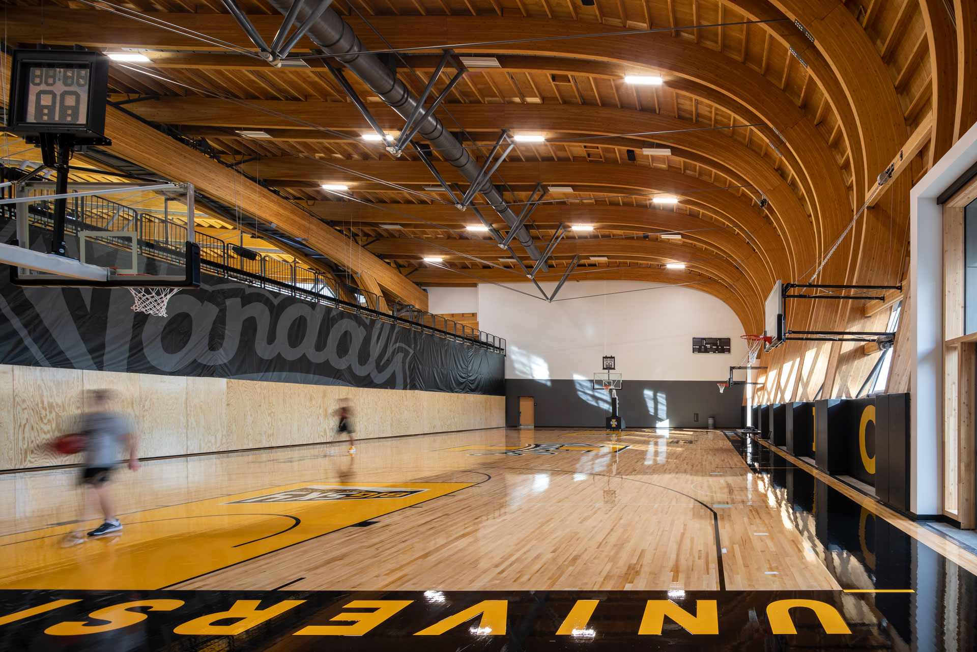 Arena Central da Universidade de Idaho / Opsis Architecture